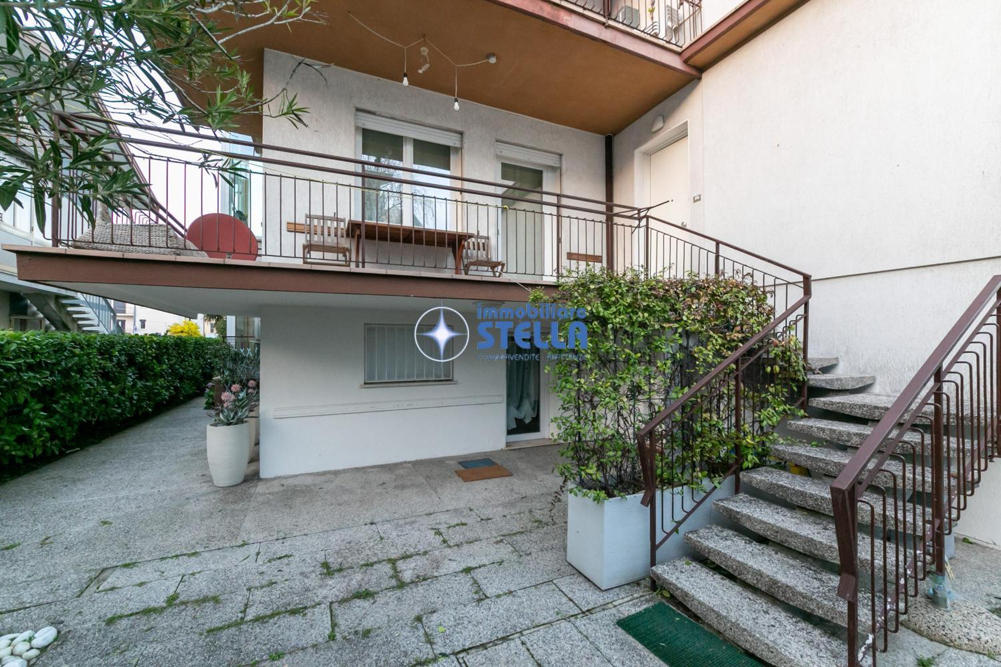Condominio Secchiati Lido di Jesolo Buitenkant foto